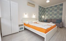 Zoli Apartmanok-Anna Koelcsey 32